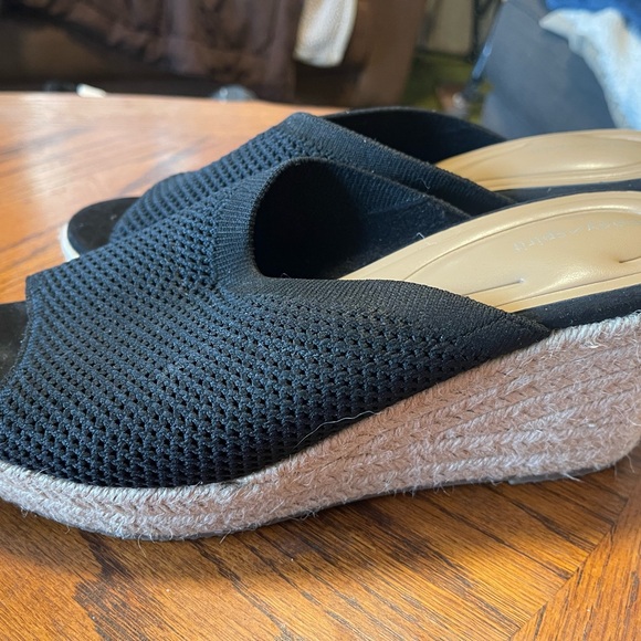 Easy Spirit Womens Jalen 2 Black Slip On Wedge Sandals SZ 9.5 - Picture 1 of 7